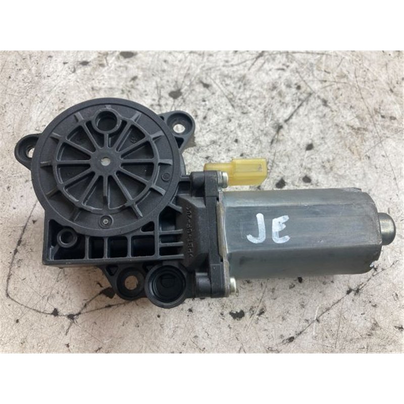 FORD FIESTA V Jobb első Ablakemelő Motor