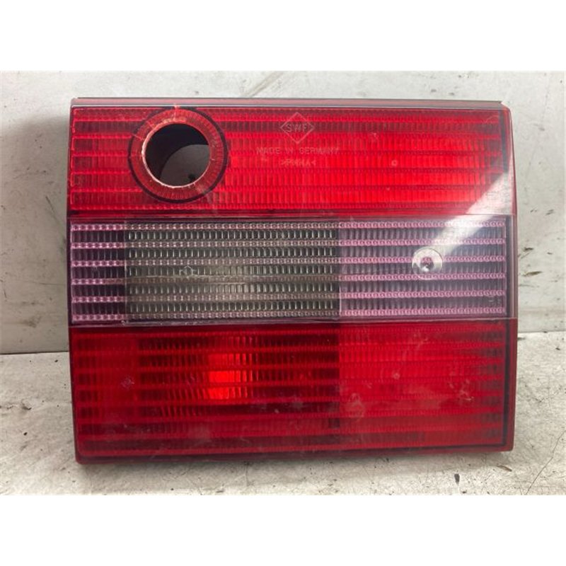 VW PASSAT B3 B4 Jobb Belső Hátsó Lámpa