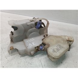 NISSAN X-TRAIL I Bal első Ajtózár