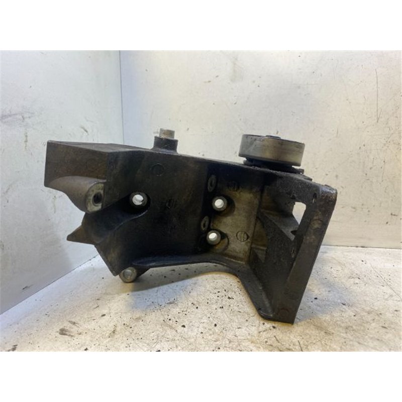 FORD FIESTA V Generátor Tartó Bak