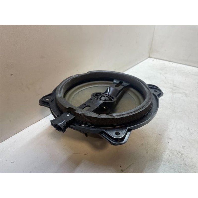 AUDI A3 Jobb hátsó Hangszóró