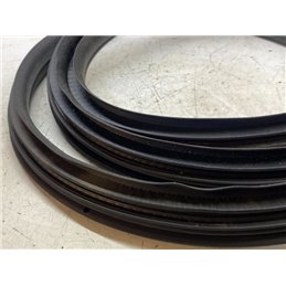 RENAULT CLIO III Jobb hátsó Gumikéder