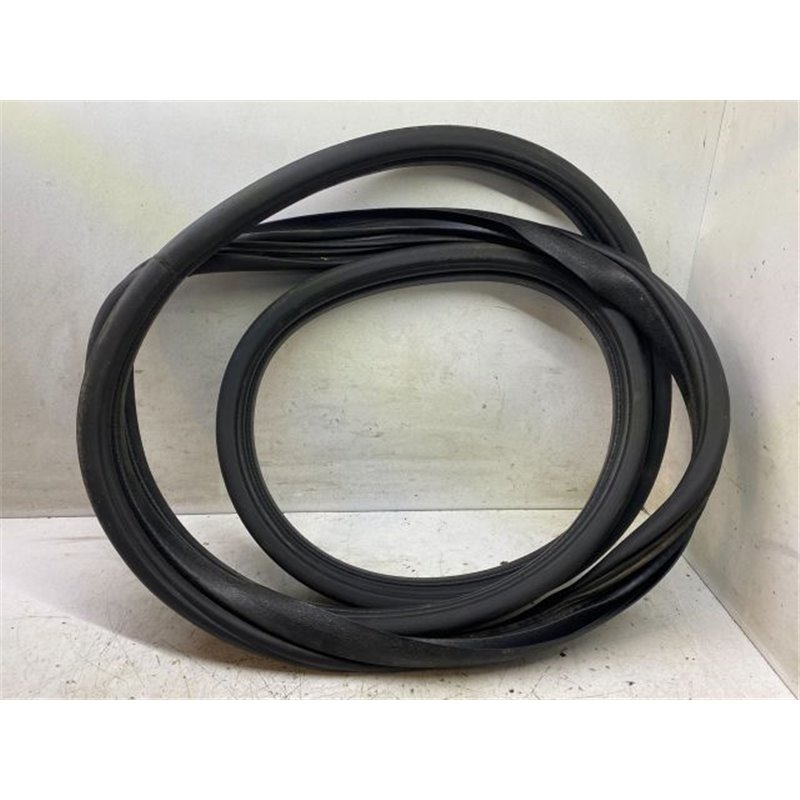 RENAULT CLIO III Bal hátsó Gumikéder