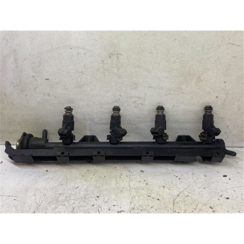 VW GOLF III Porlasztó Sor / Híd