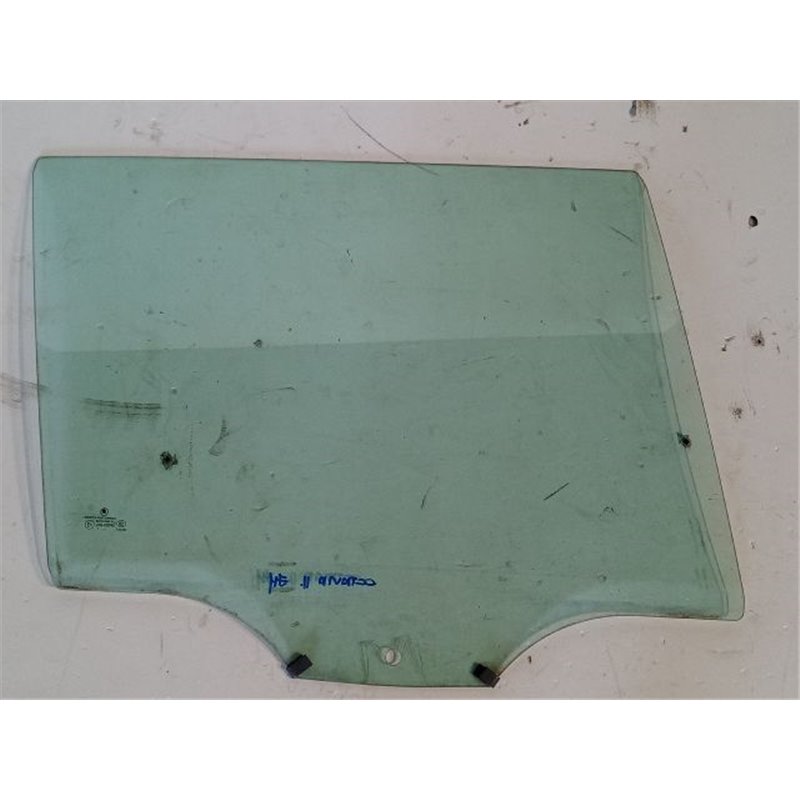 SKODA OCTAVIA II Jobb hátsó Ablak