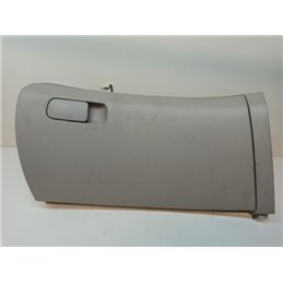 KIA CEED Kesztyűtartó