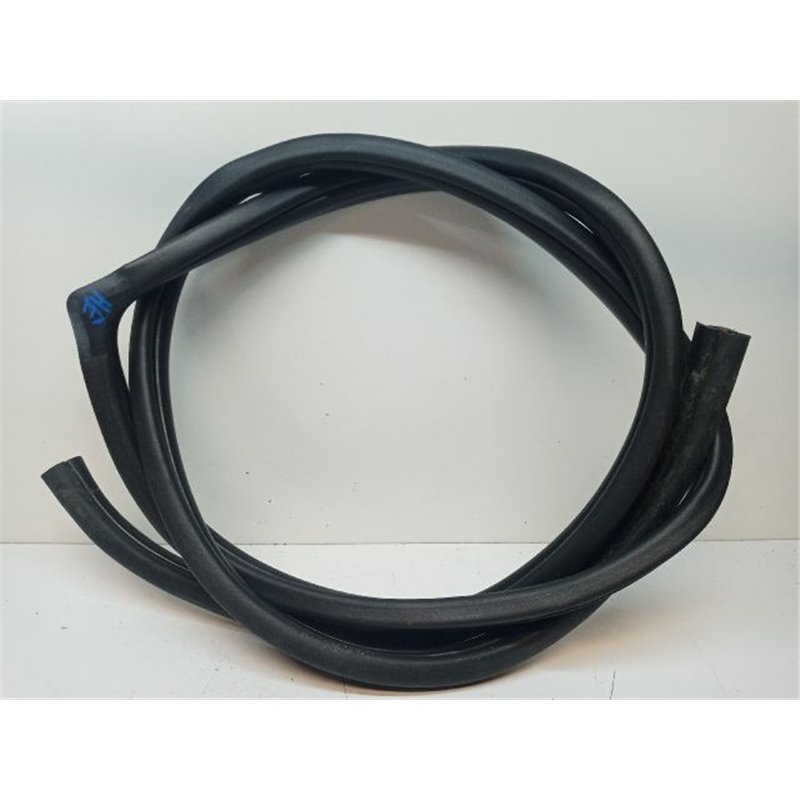 KIA CEED Jobb hátsó Gumikéder