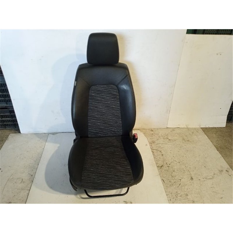 KIA CEED Jobb első Ülés