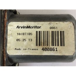 RENAULT CLIO III Jobb első Ablakemelő Motor