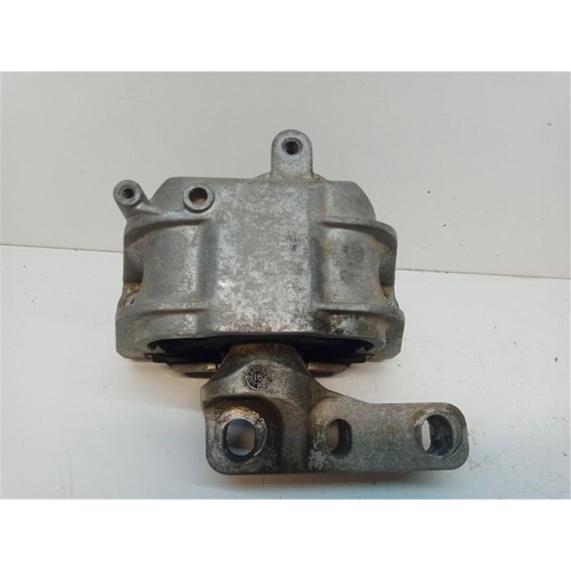 VW TOURAN Motor Tartó Bak Jobb