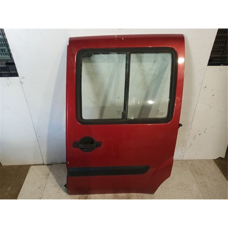 FIAT DOBLO Bal Tolóajtó (Részeivel)