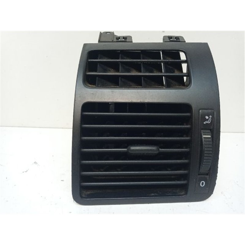 VW TOURAN Bal Szellőző