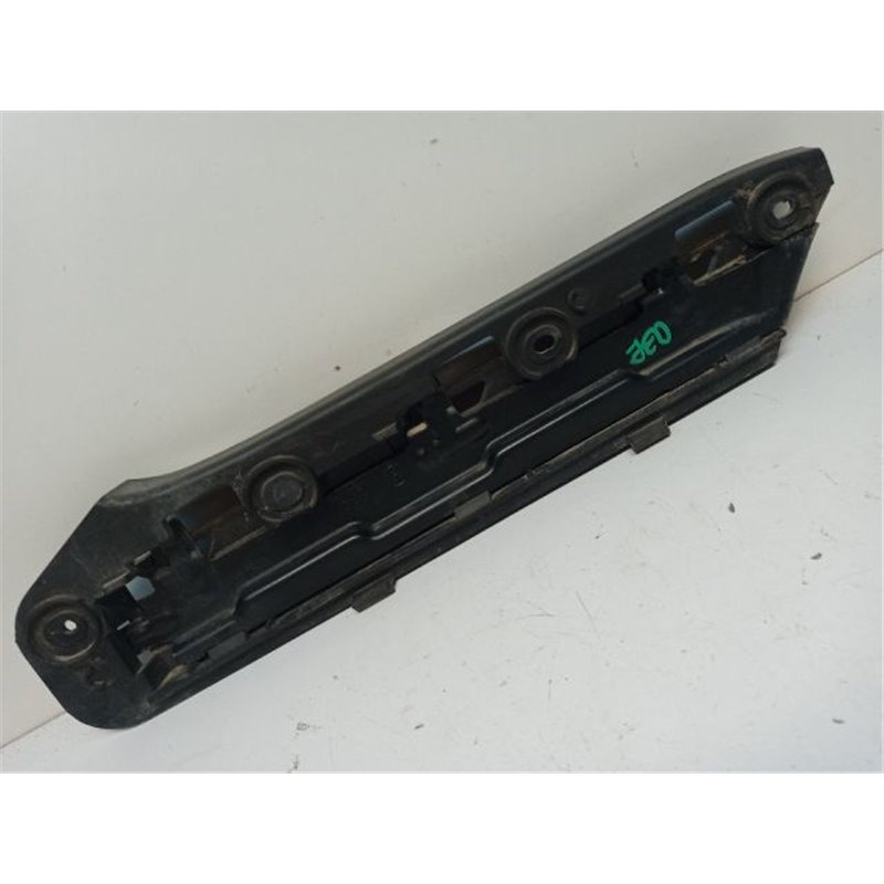 VW TOURAN Jobb első Oldal Lökhárító Tartó (Műanyag)