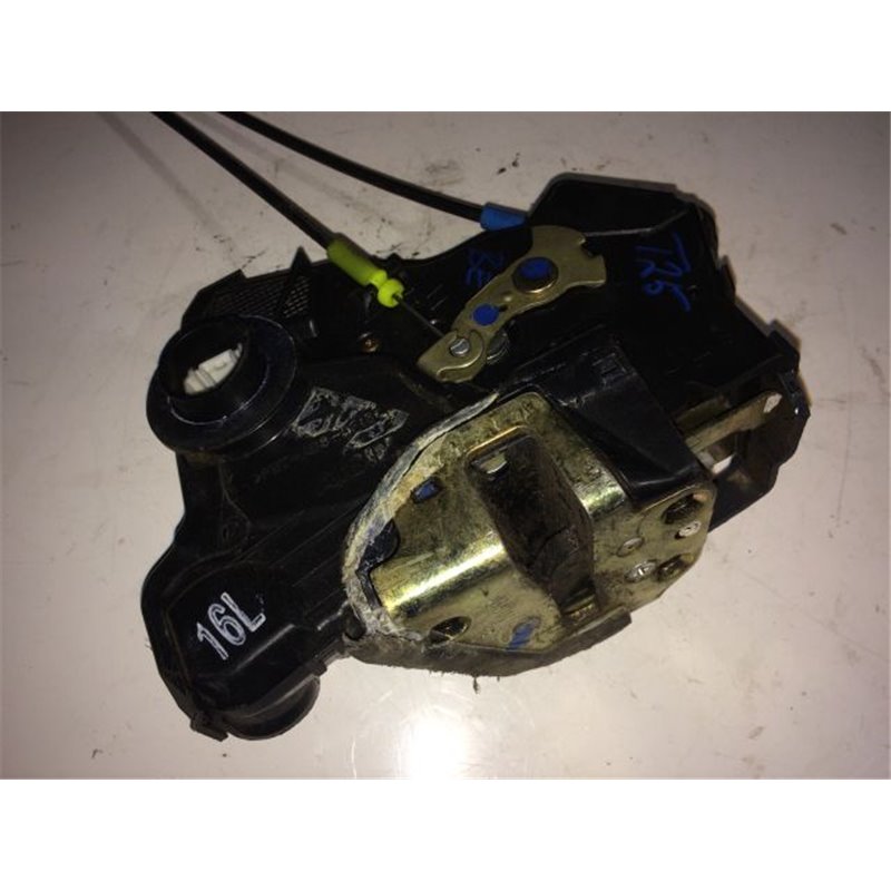 TOYOTA AVENSIS T25 Bal első Ajtózár