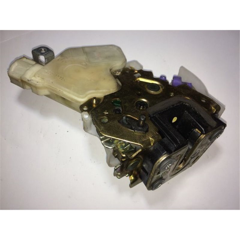 NISSAN X-TRAIL I Jobb hátsó Ajtózár