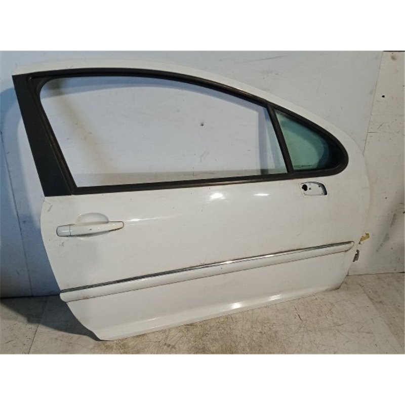 PEUGEOT 207 Jobb első Ajtó (Részeivel)