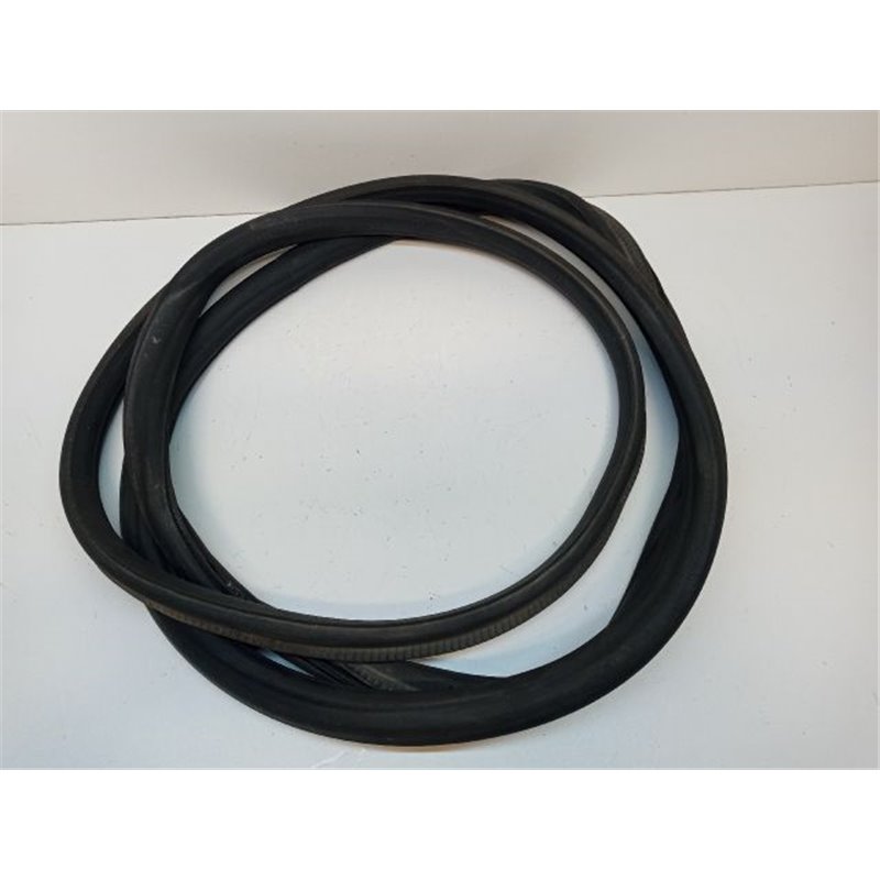 SKODA ROOMSTER Csomagtérajtó Gumikéder