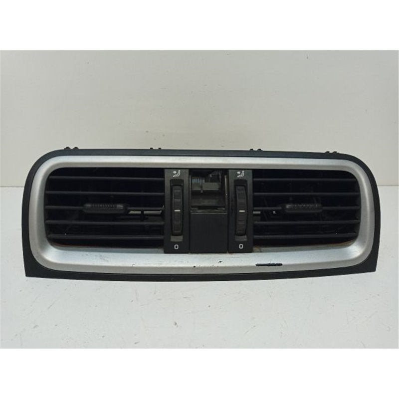 SKODA ROOMSTER Középső Szellőző