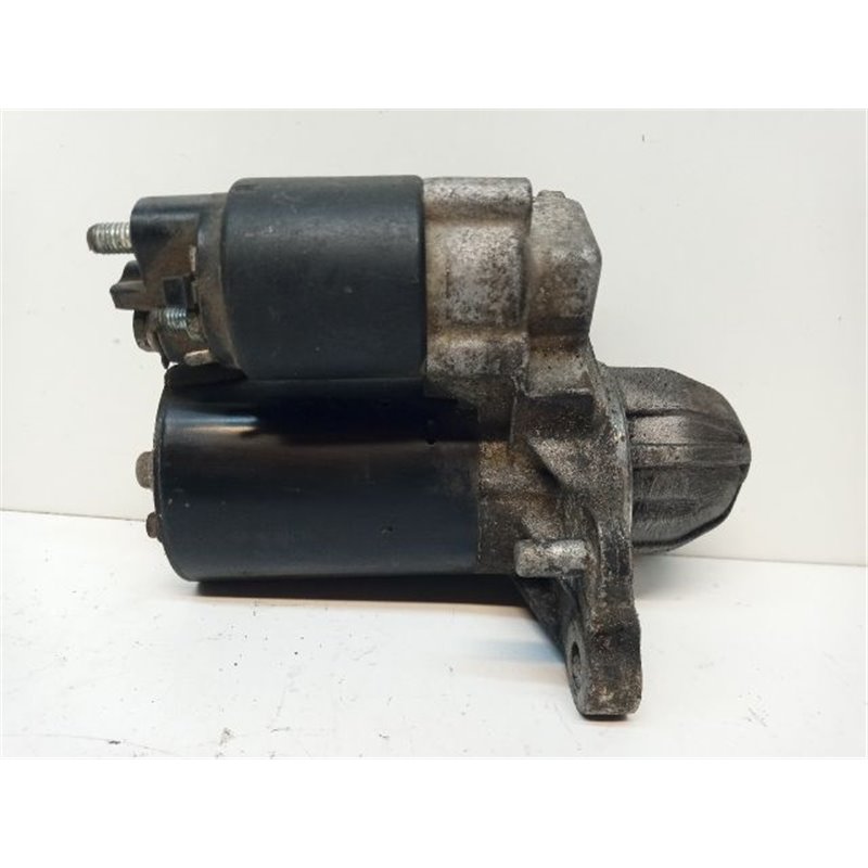 MINI HATCHBACK Önindító