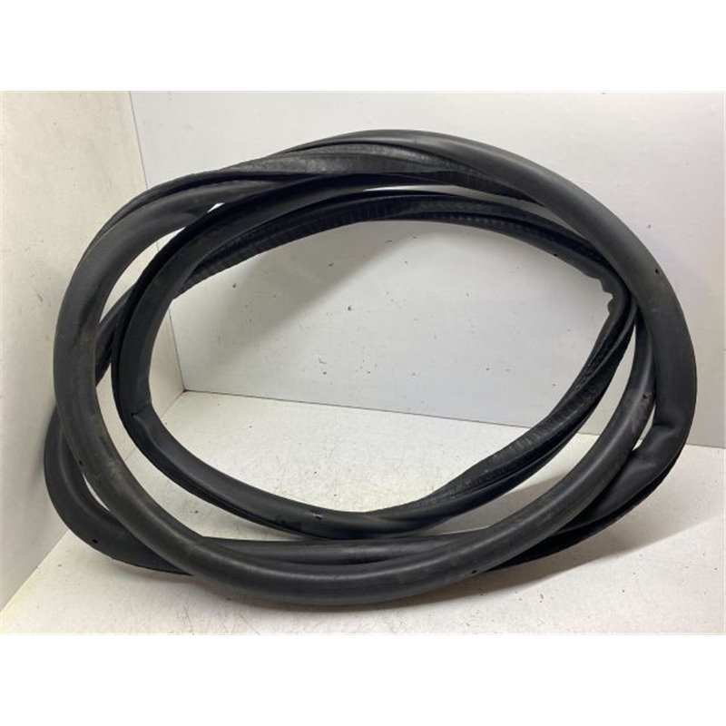 VW TOURAN Jobb első Gumikéder