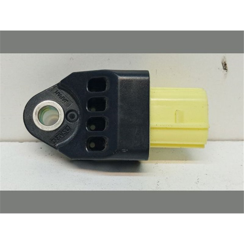 SUBARU FORESTER Központi Ütközés Érzékelő