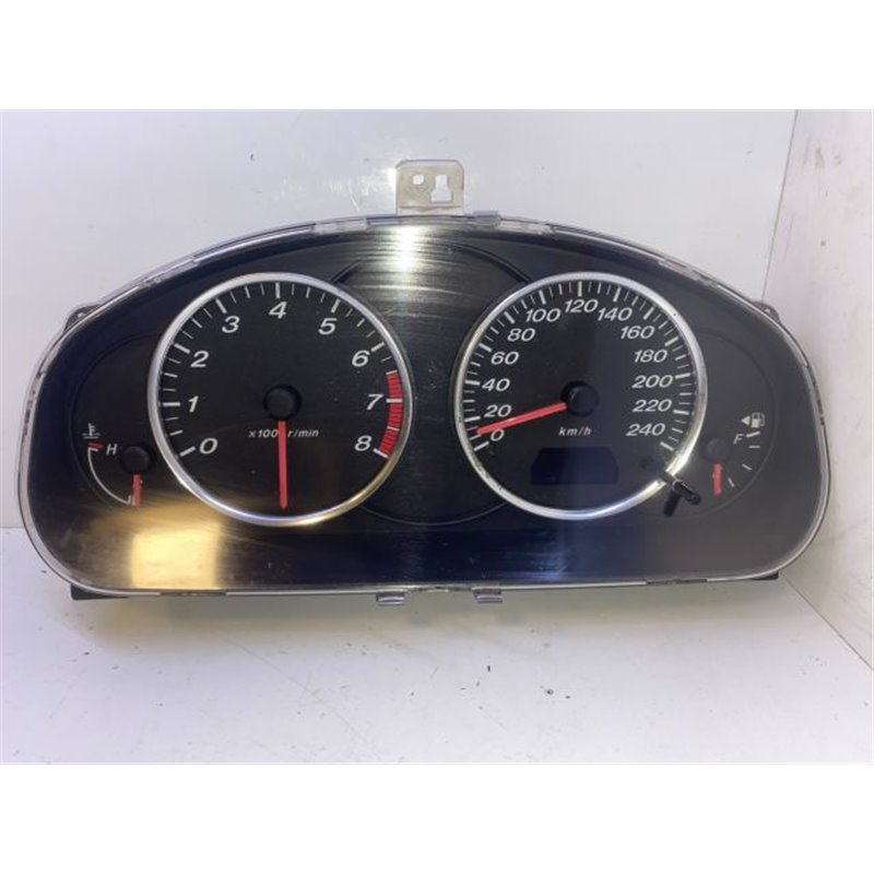 MAZDA 6 Kilométeróra