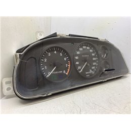 MAZDA 323 Kilométeróra