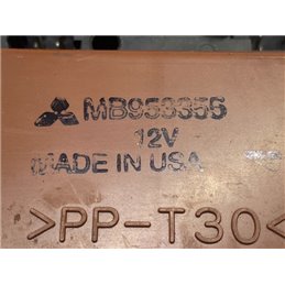 MITSUBISHI CARISMA Biztosítéktábla Doboz