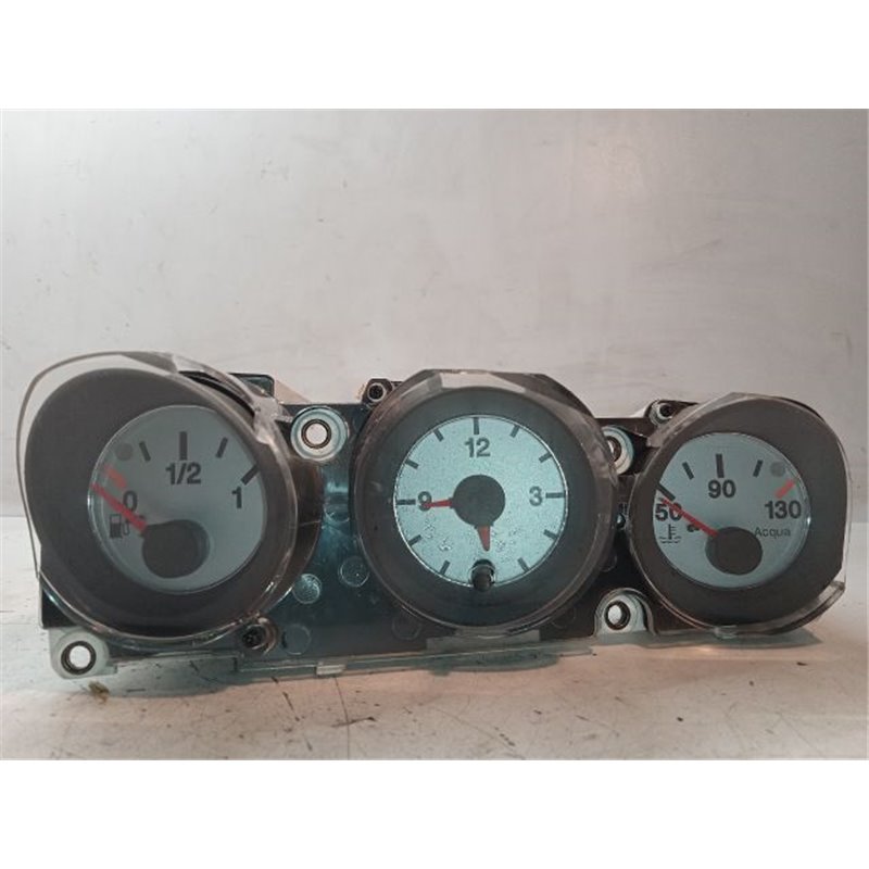 ALFA ROMEO 156 Óra (Időmérő)