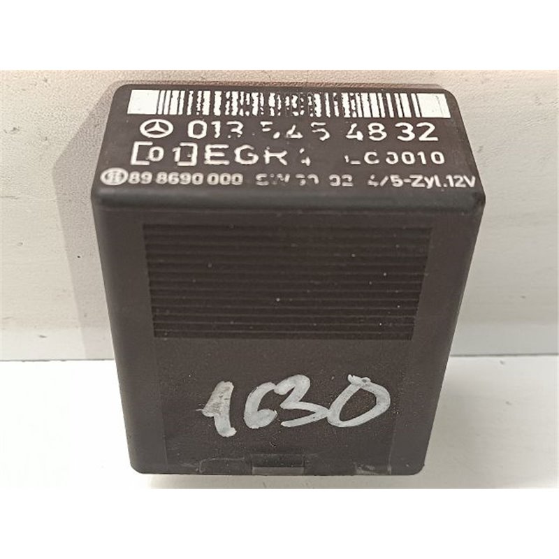 MERCEDES-BENZ C-CLASS Relé