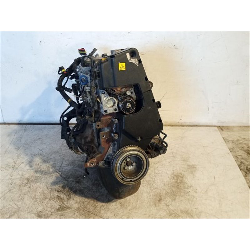 FIAT PUNTO EVO Motor (Fűzött blokk hengerfejjel)