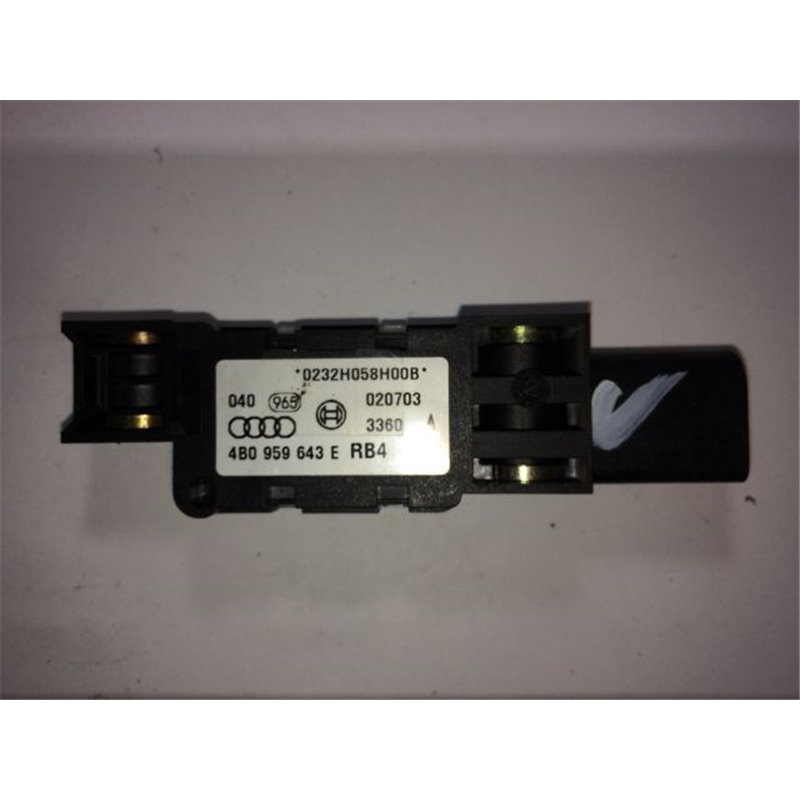 AUDI A8 Jobb hátsó Oldal Ütközés Érzékelő