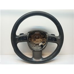 AUDI A8 Multikormány