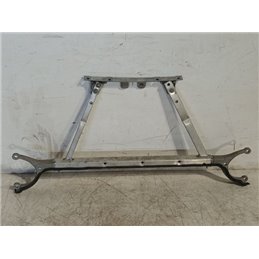 AUDI A8 Toronymerevítő