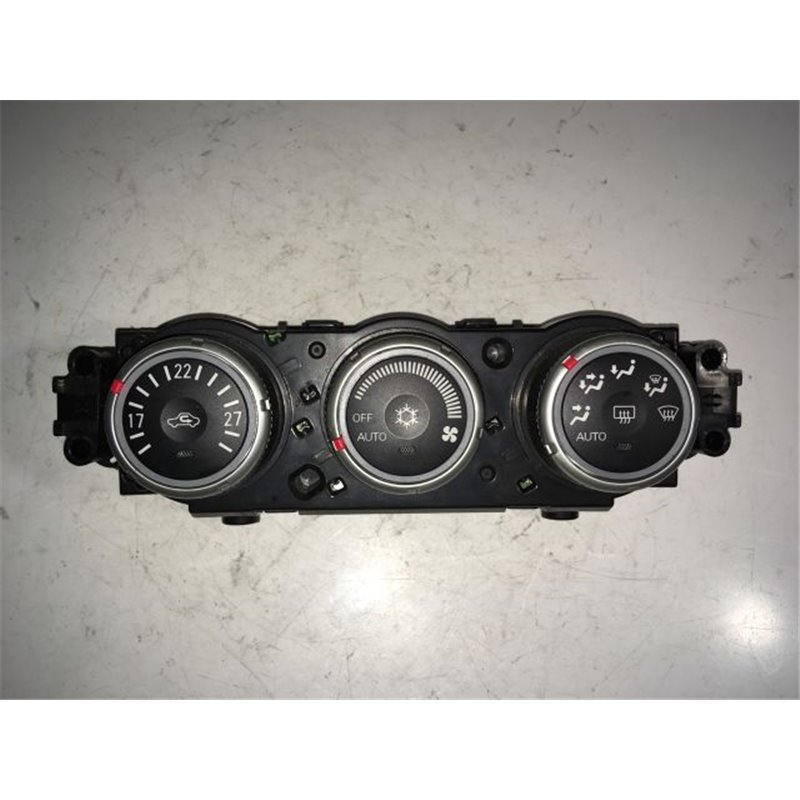 MITSUBISHI ASX Fűtéskapcsoló (digit klímás)