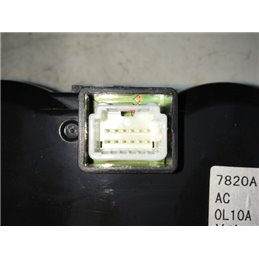 MITSUBISHI OUTLANDER Fűtéskapcsoló (digit klímás)