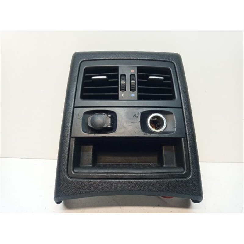 BMW 3 E91 Középső Szellőző