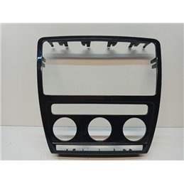 SKODA OCTAVIA II Középkonzol Keret