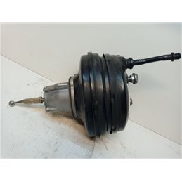 AUDI A8 Fékrásegítő