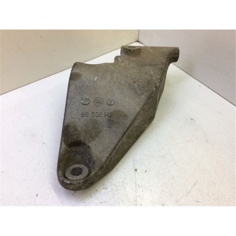 CHEVROLET LACETTI Generátor Tartó Bak