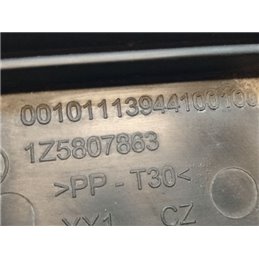 SKODA OCTAVIA II Bal hátsó Lökhárító Tartó (Műanyag)