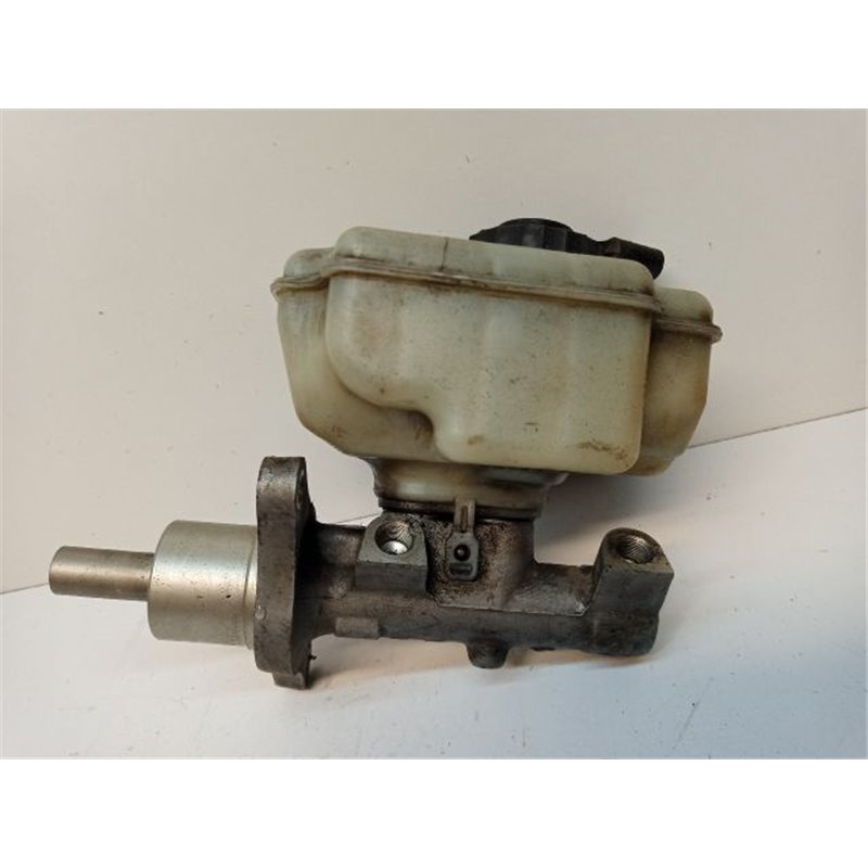 SKODA OCTAVIA II Főfékhenger