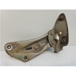 SKODA OCTAVIA II Bal Sárvédő Oldaltartó