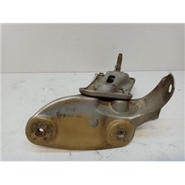 SKODA OCTAVIA II Bal Sárvédő Oldaltartó