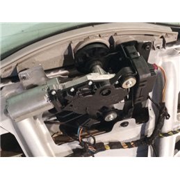 BMW 3 E91 Csomagtérajtó (Részeivel)