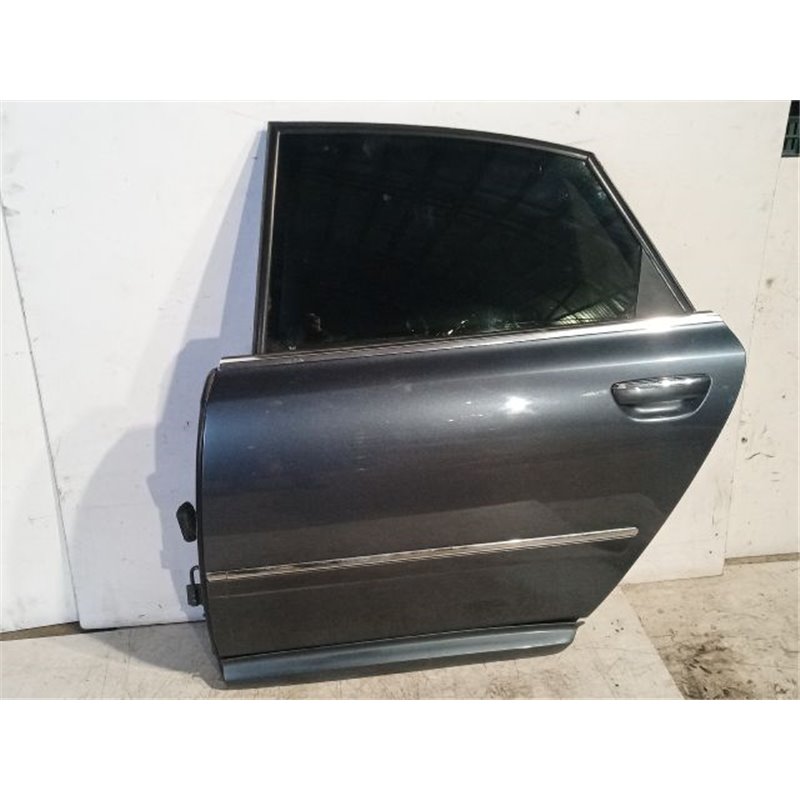 AUDI A8 Bal hátsó Ajtó (Részeivel)