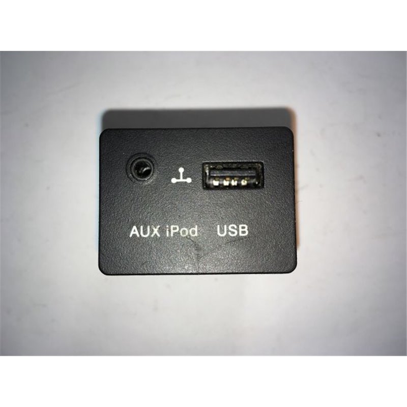 KIA CEED USB Aljzat KIA CEED USB Aljzat
