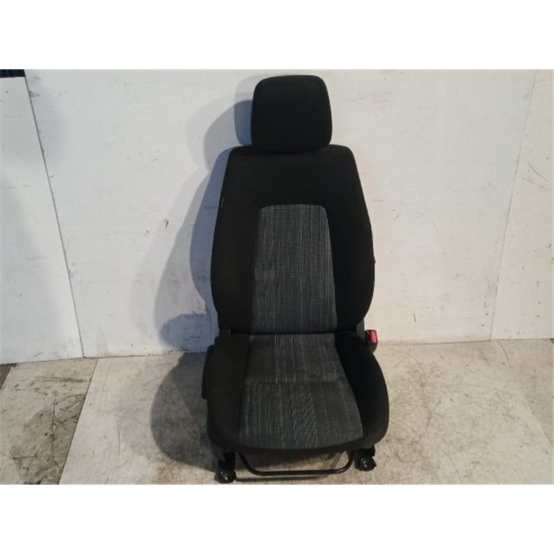 KIA CEED Jobb első Ülés