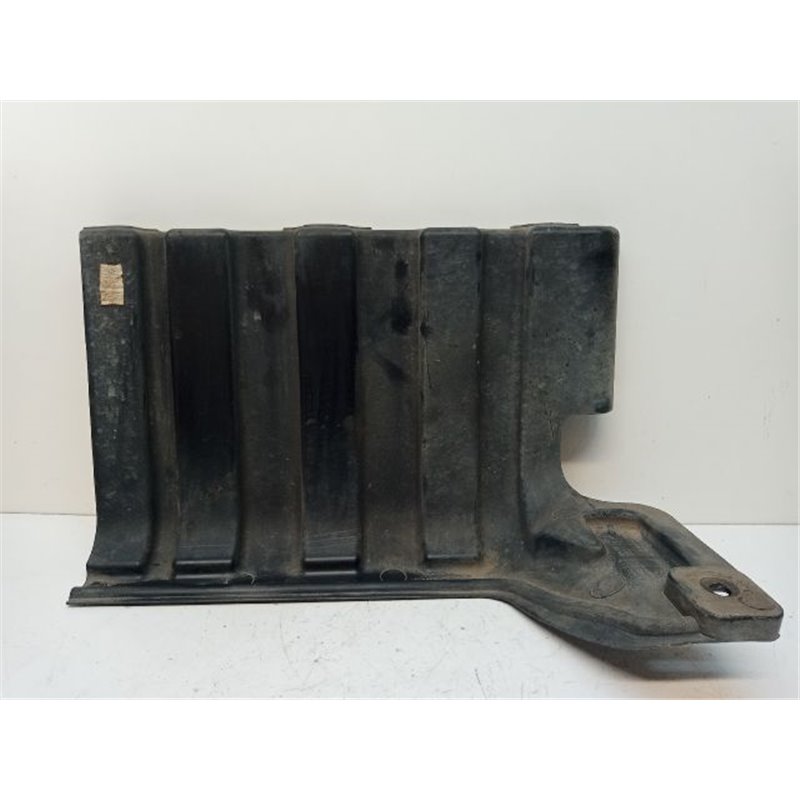 KIA PICANTO Bal Motorburkolat