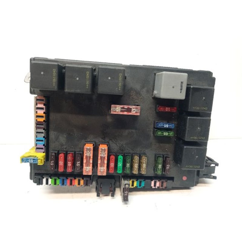 MERCEDES-BENZ S-CLASS Biztosítéktábla Csomagtér